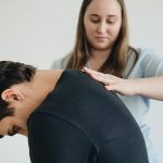 探索脊醫香港：照顧您脊椎健康的朋友